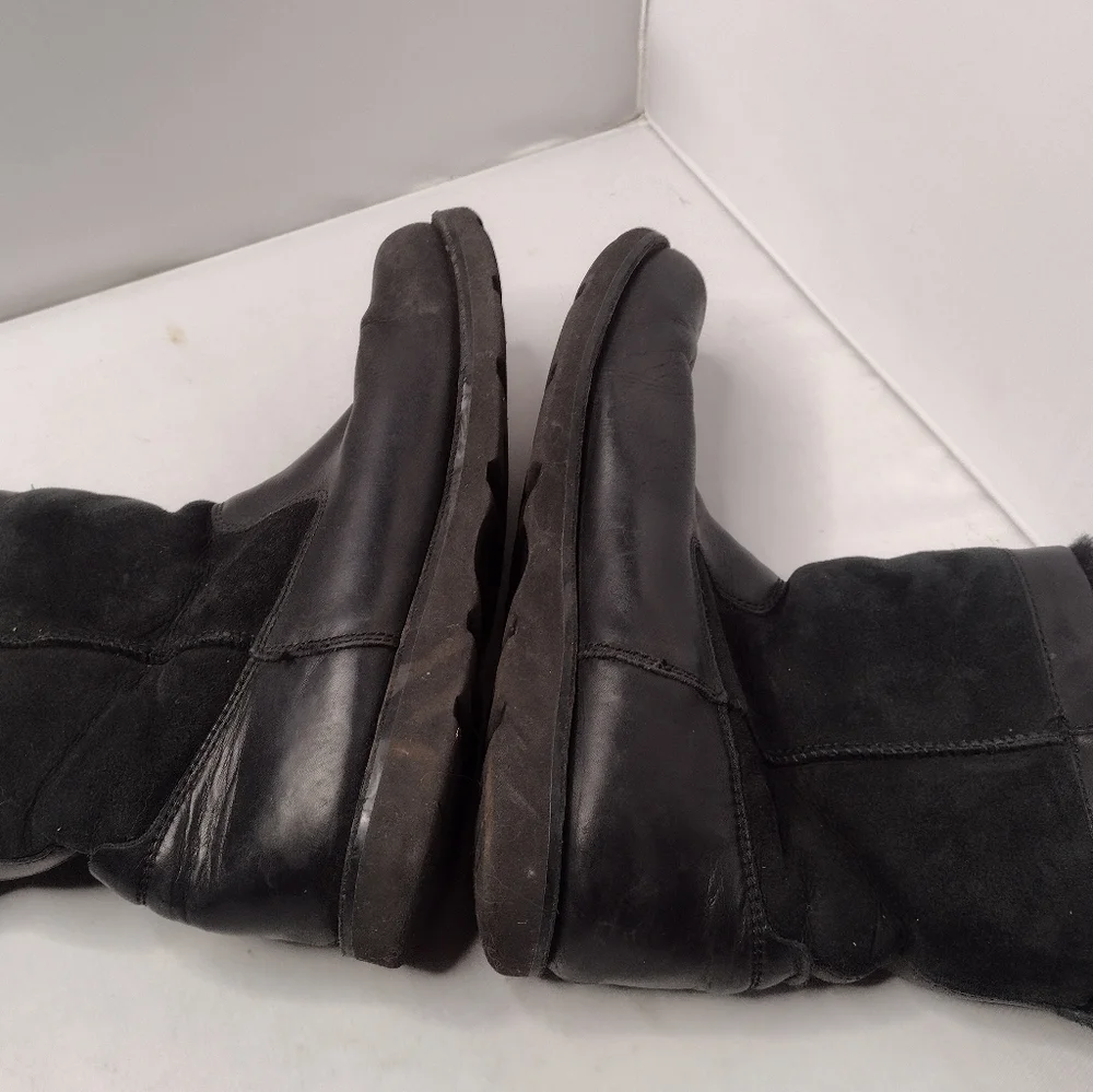 Ugg Mens Wrangell Boots 11 Black Leather  Sheepskin Ankle Pull On B8
